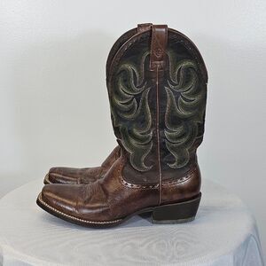 Ariat Men's Western Boots in Brown and Olive